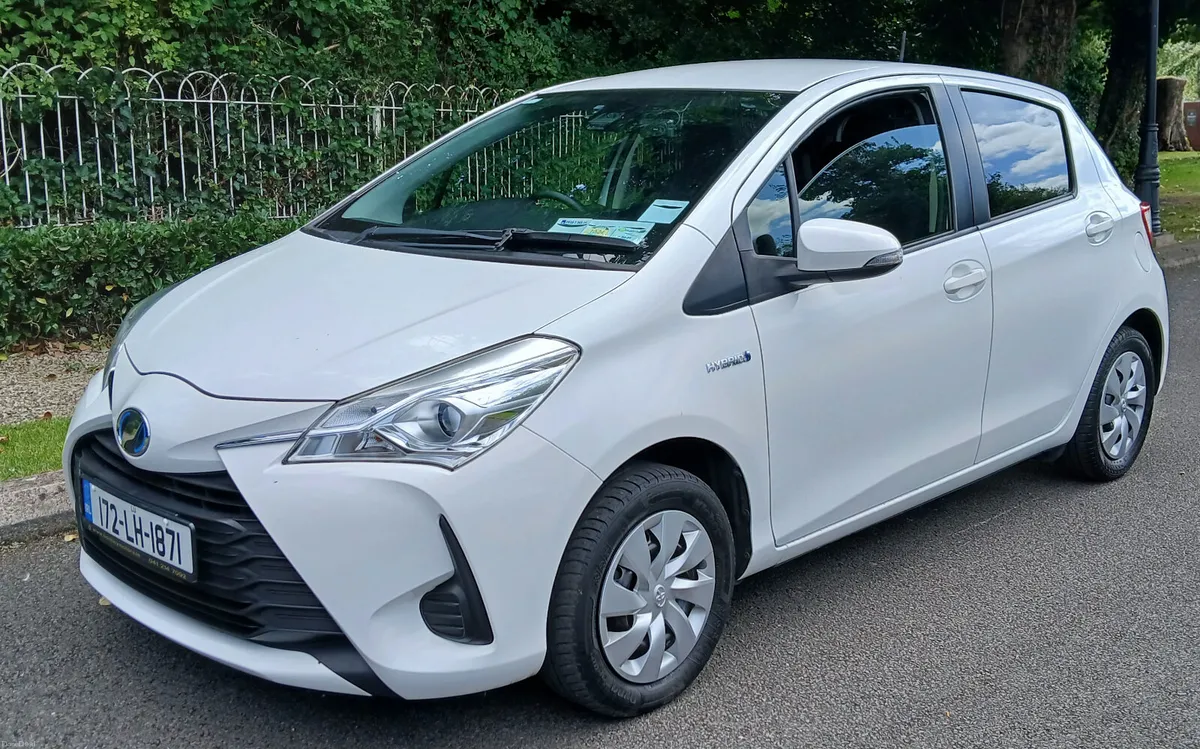 Toyota Yaris Vitz Hybrid 1.5 2017 NCT 08-26 - Image 2