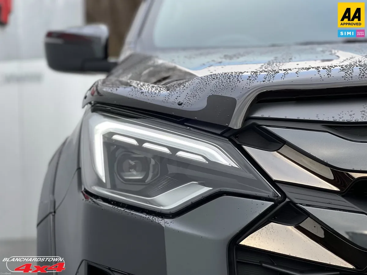 261 ISUZU DMAX COBRA LSE ONYX BLACK VATQ - Image 4