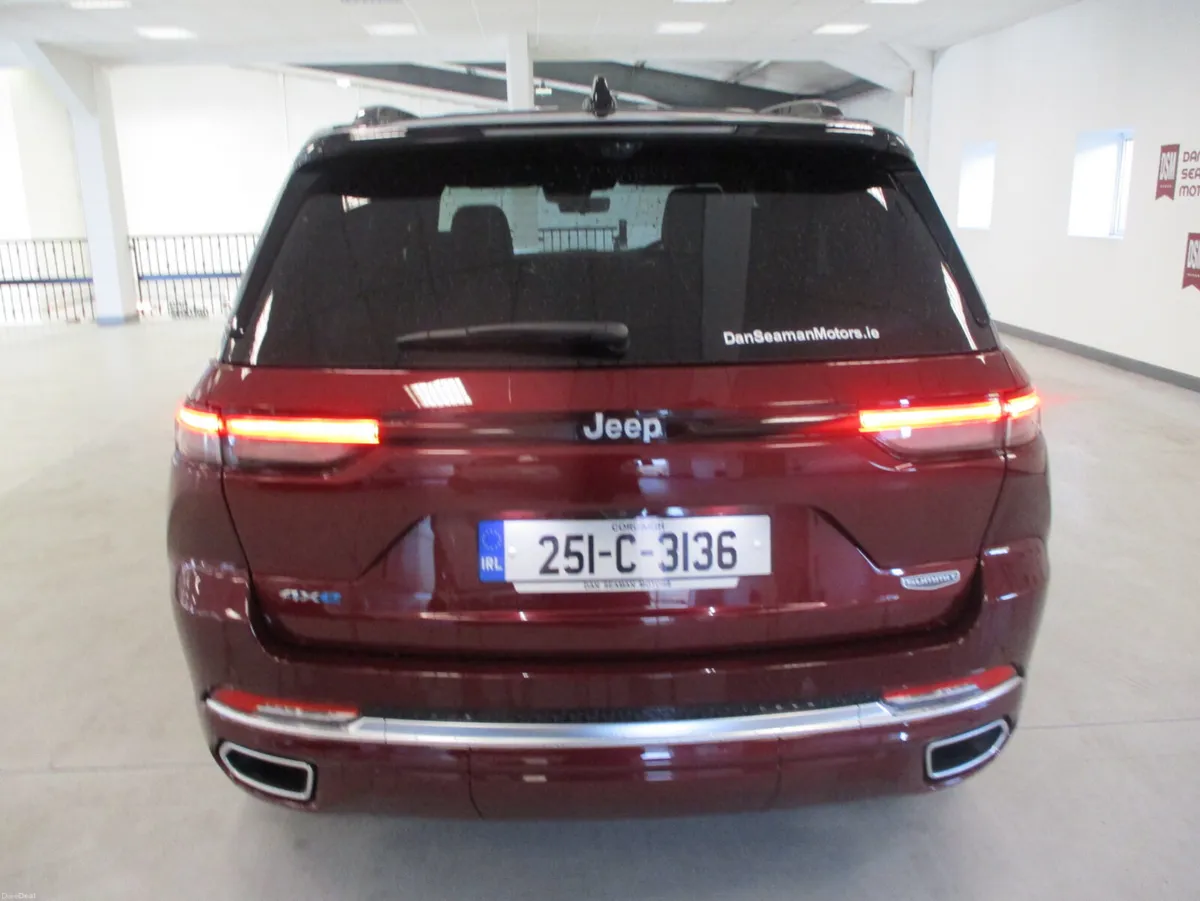 2025 JEEP GRAND CHEROKEE SUMMIT RESERVE PHEV 4XE - Image 6
