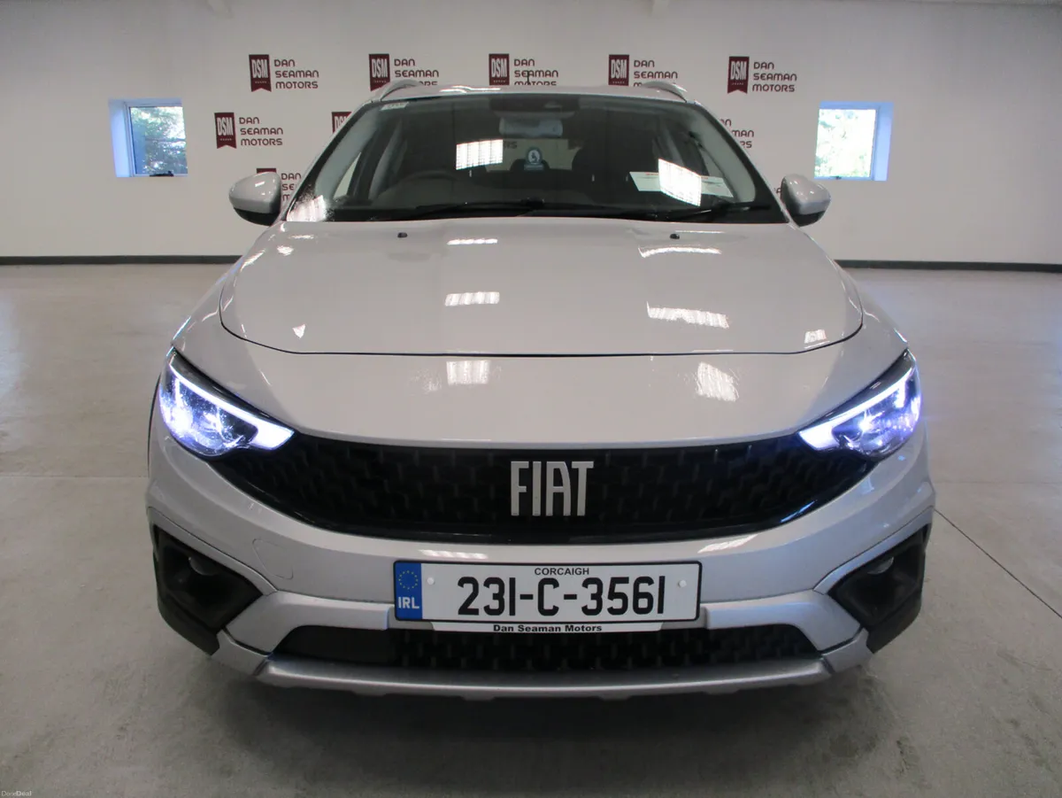 Fiat Tipo  CROSS 1.0 LITRE PETROL 2023 - Image 4