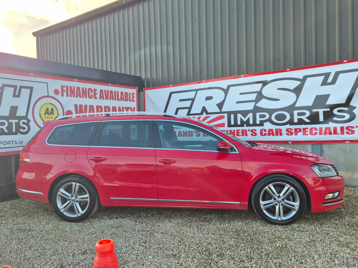 151 VOLKSWAGEN PASSAT R-LINE ESTATE AUTO - Image 2