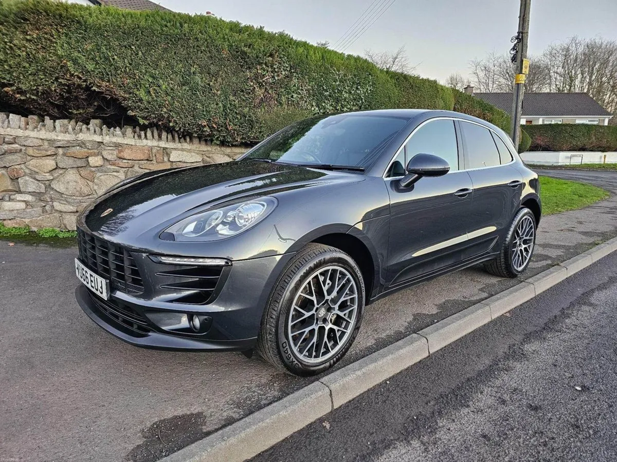 Porsche Macan 3.0 TD V6 S PDK 4WD Euro 6 (s/s) 5dr - Image 1