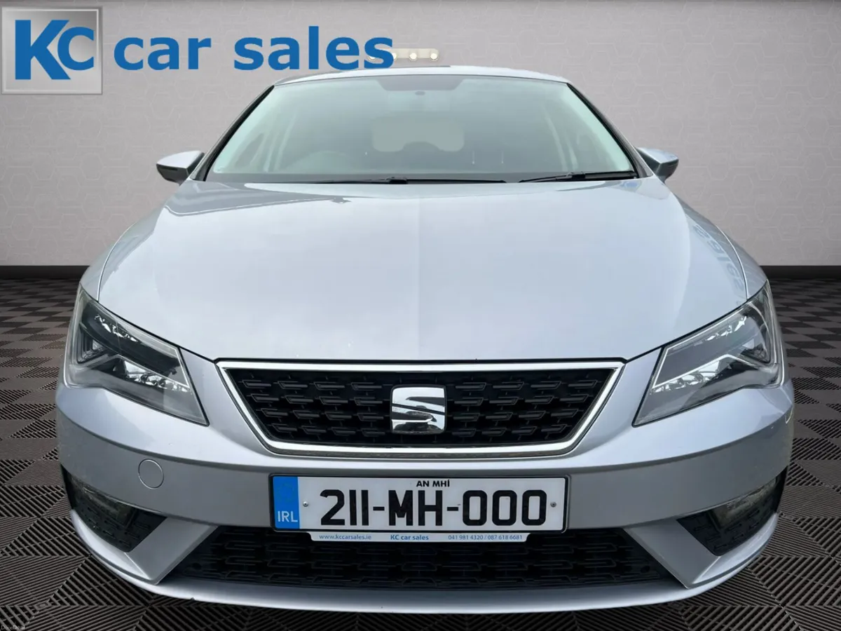 SEAT Leon 2021, REVERSE CAMERA , CRUISE. - Image 2