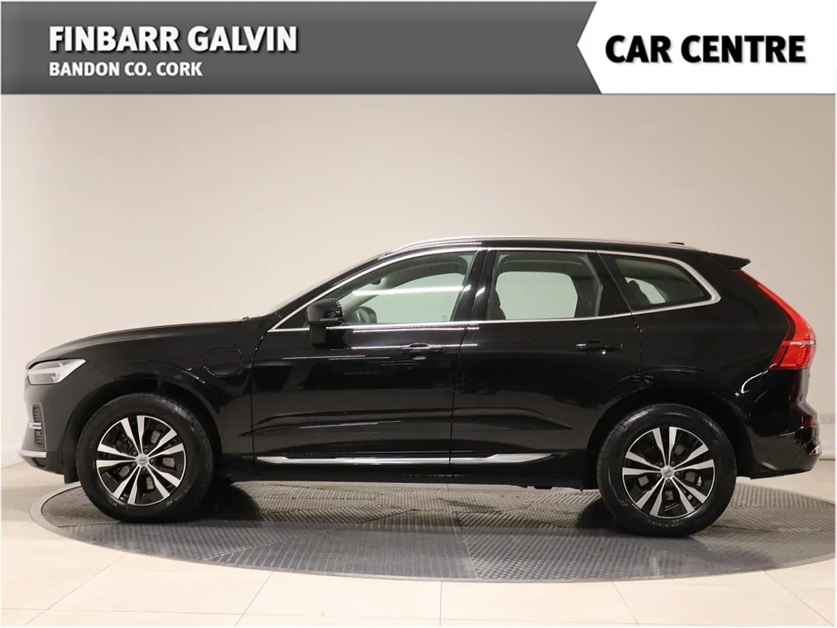 Volvo XC60 CORE T6 Recharge 350BHP - Image 3