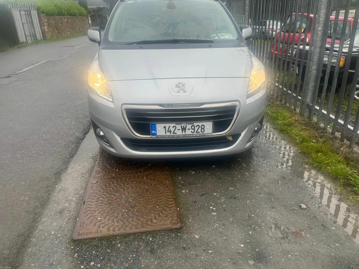 Peugeot 5008 2014 - Image 4