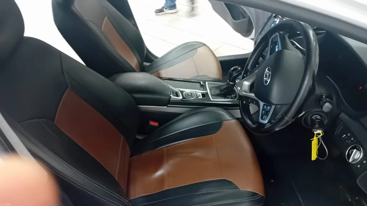 Hyundai i40 2015 - AUTOMATIC - PRISTINE CONDITION - Image 3