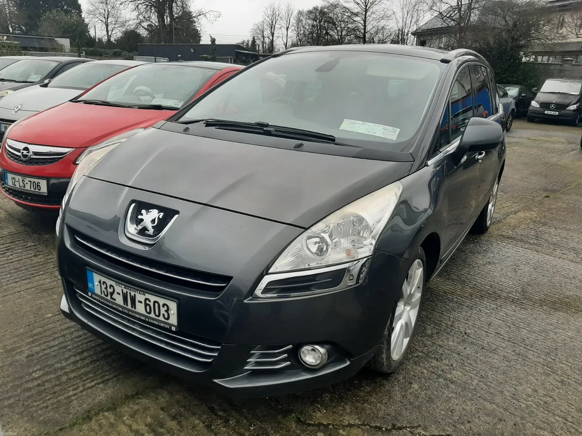 Peugeot 5008 2013 - Image 1