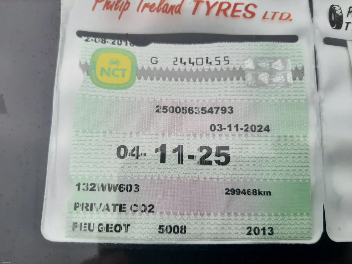 Peugeot 5008 2013 - Image 2