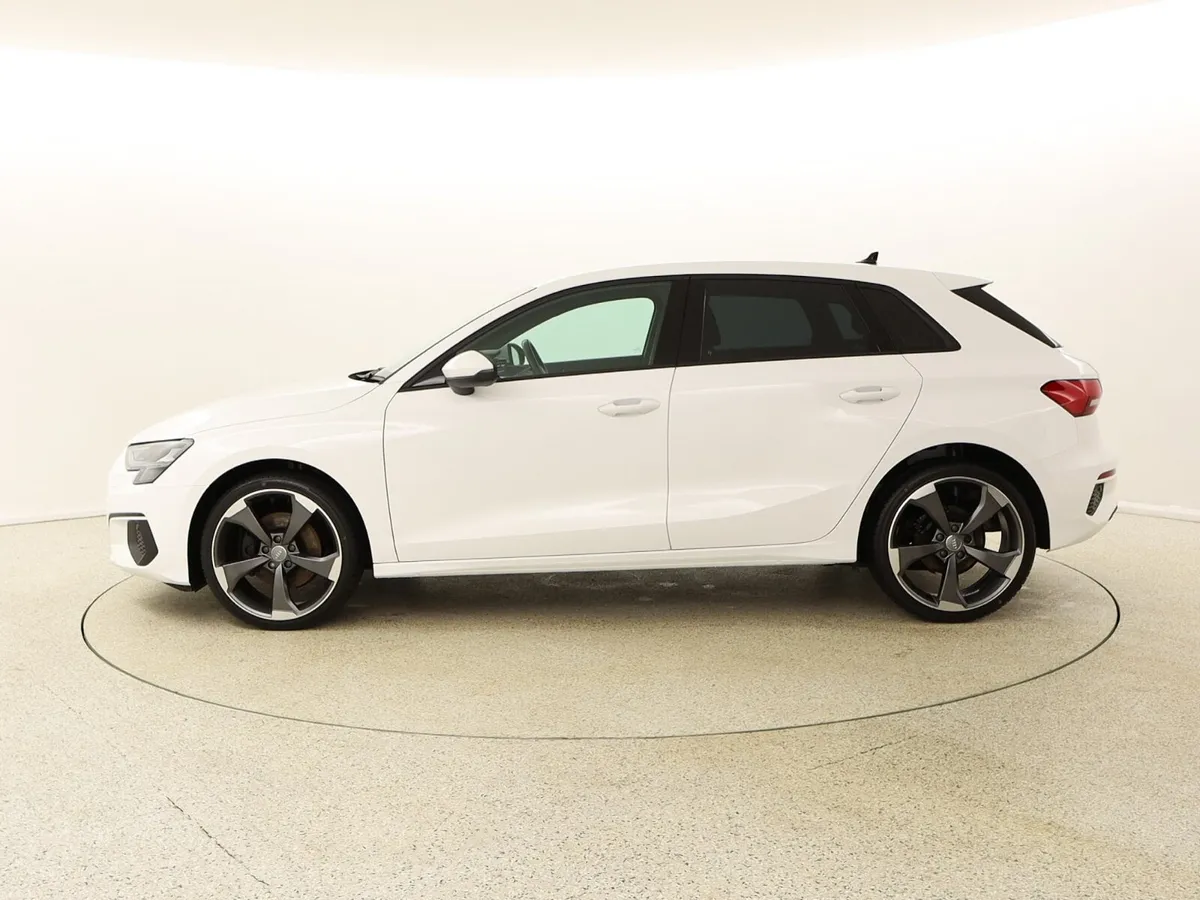 2021 AUDI A3 2.0 30 TDI 116 BHP BLACK EDITION STYL - Image 4