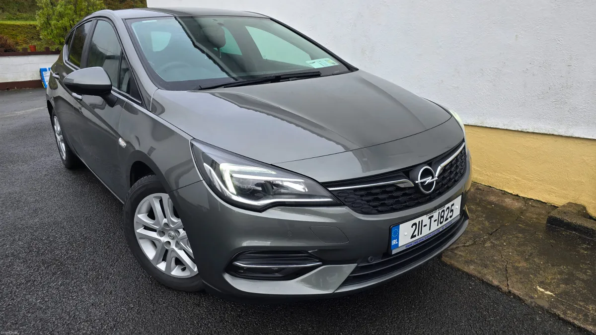 Opel Astra 2021 - Image 3
