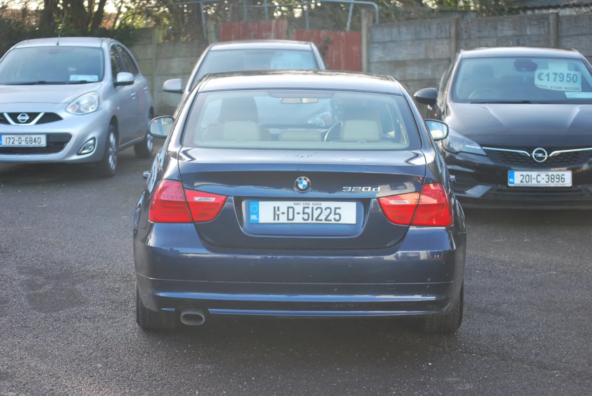 BMW 3-Series 2011 2.0 Diesel - Image 5