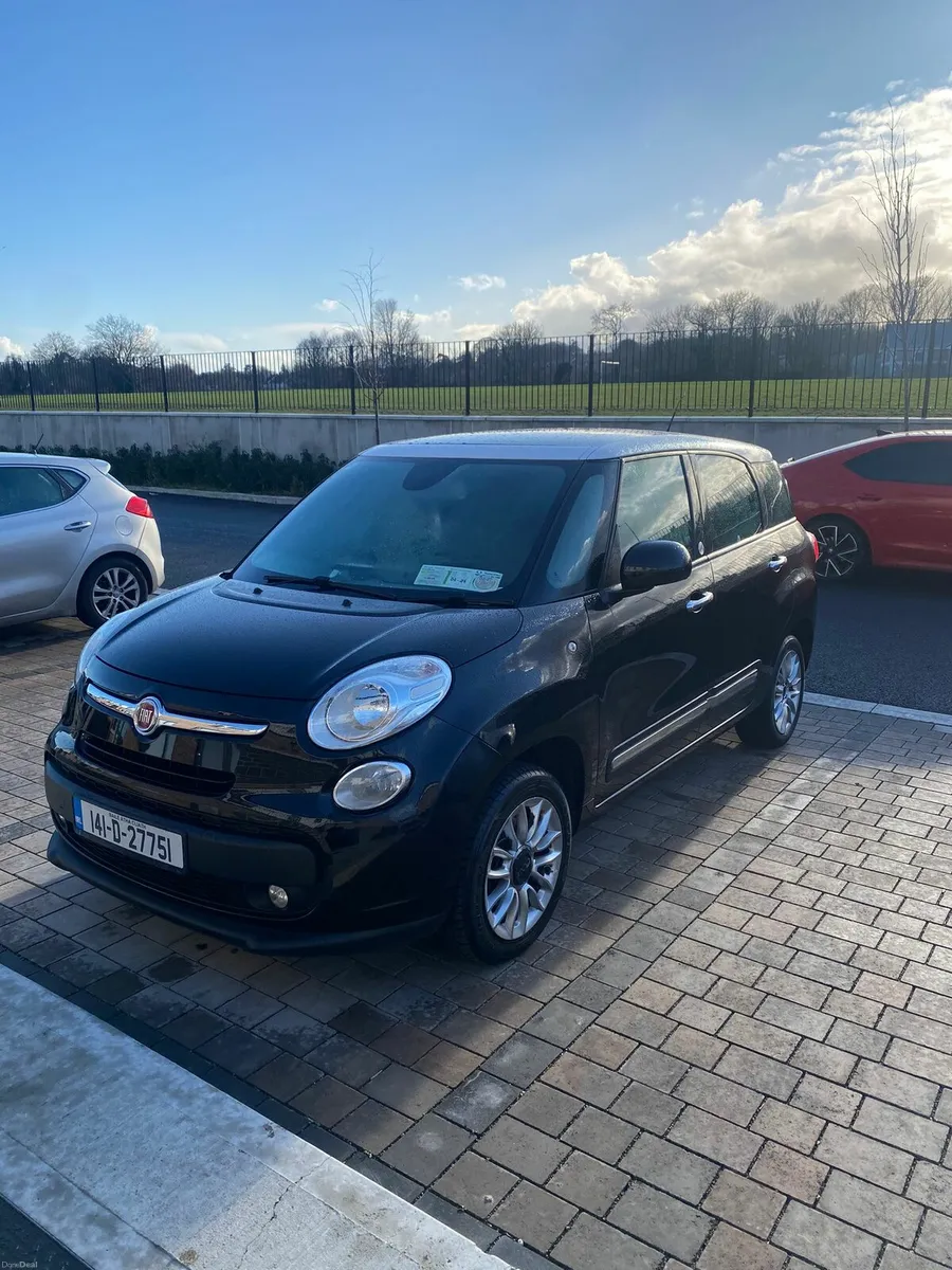 2014 Fiat 500L low miles 7 seater - Image 1