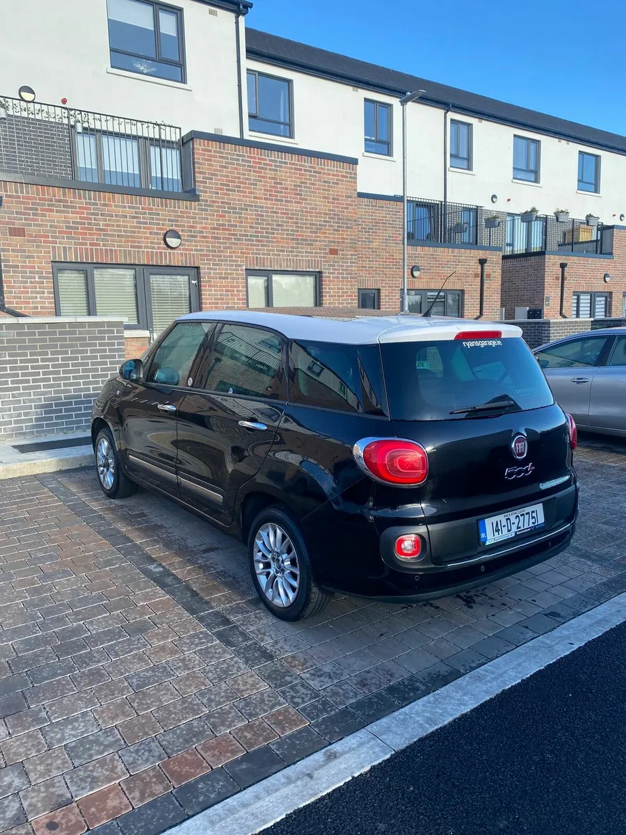 2014 Fiat 500L low miles 7 seater - Image 2