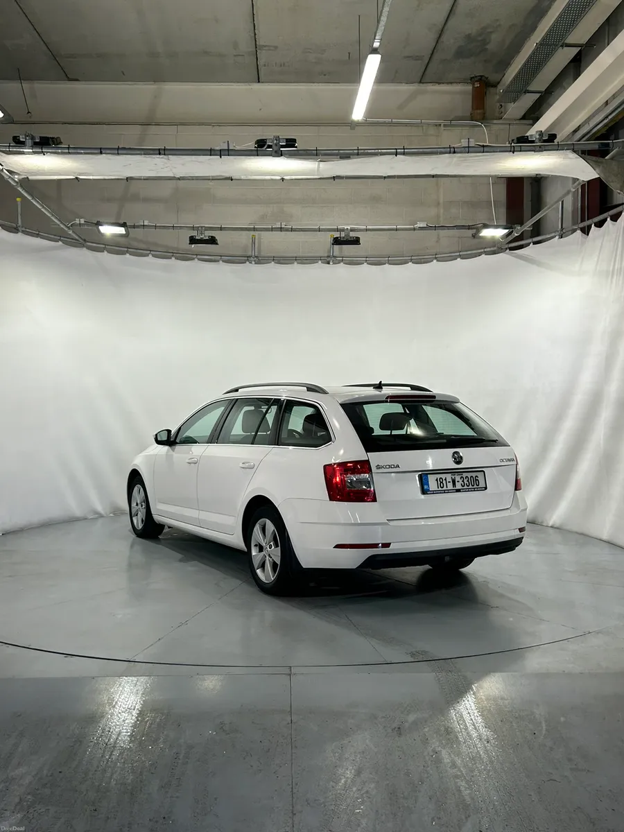 Skoda Octavia  many extras - Image 6