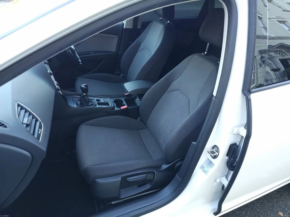 2019 SEAT LEON NEW NCT 12/2027 - Image 4