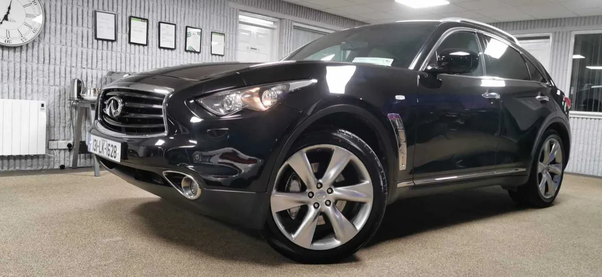 Infiniti FX30 3.0D Premium 238bhp 2013 - Image 1