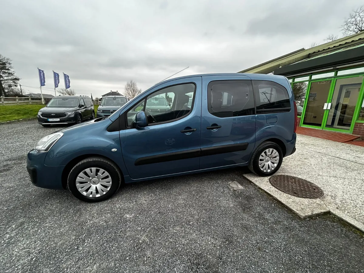 Wheelchair Car - Image 4