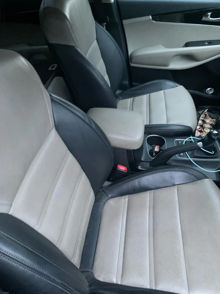 Kia Sorento K3 4x4 7 Seater - Image 2