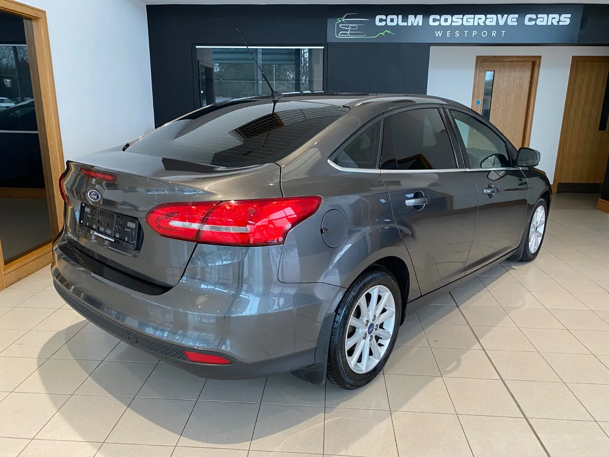 Ford Focus 2016 Titanium Saloon - Image 4