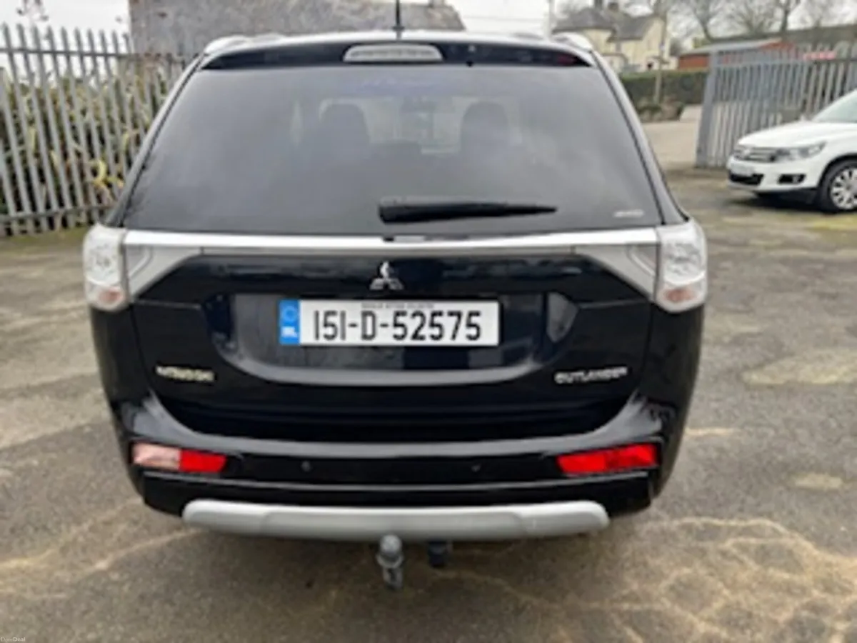 Mitsubishi Outlander 2015,2.2 DI-D  4WD 7 Seater - Image 2
