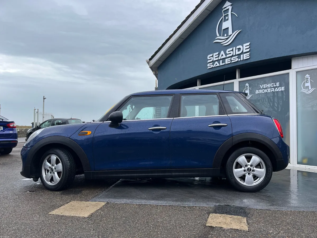 151 Mini 5 door low mileage - Image 3