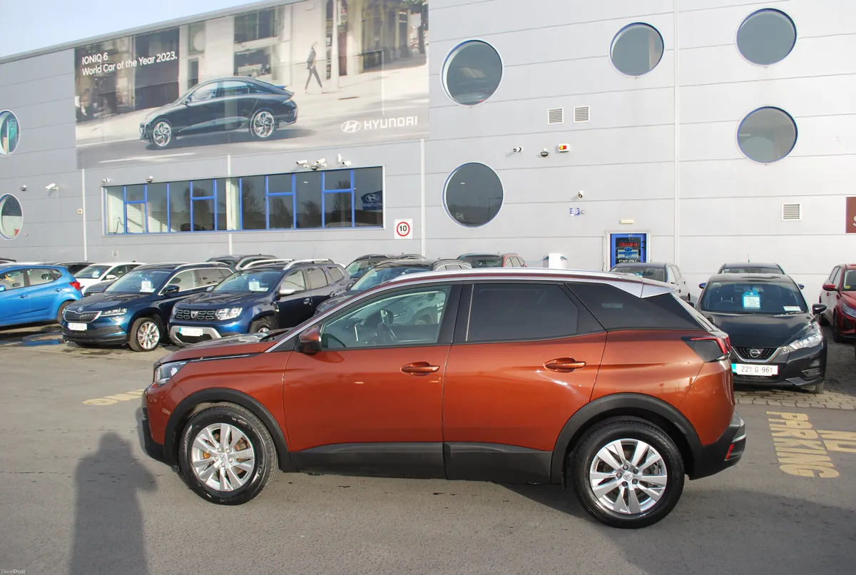 Peugeot 3008 2019 - Image 2