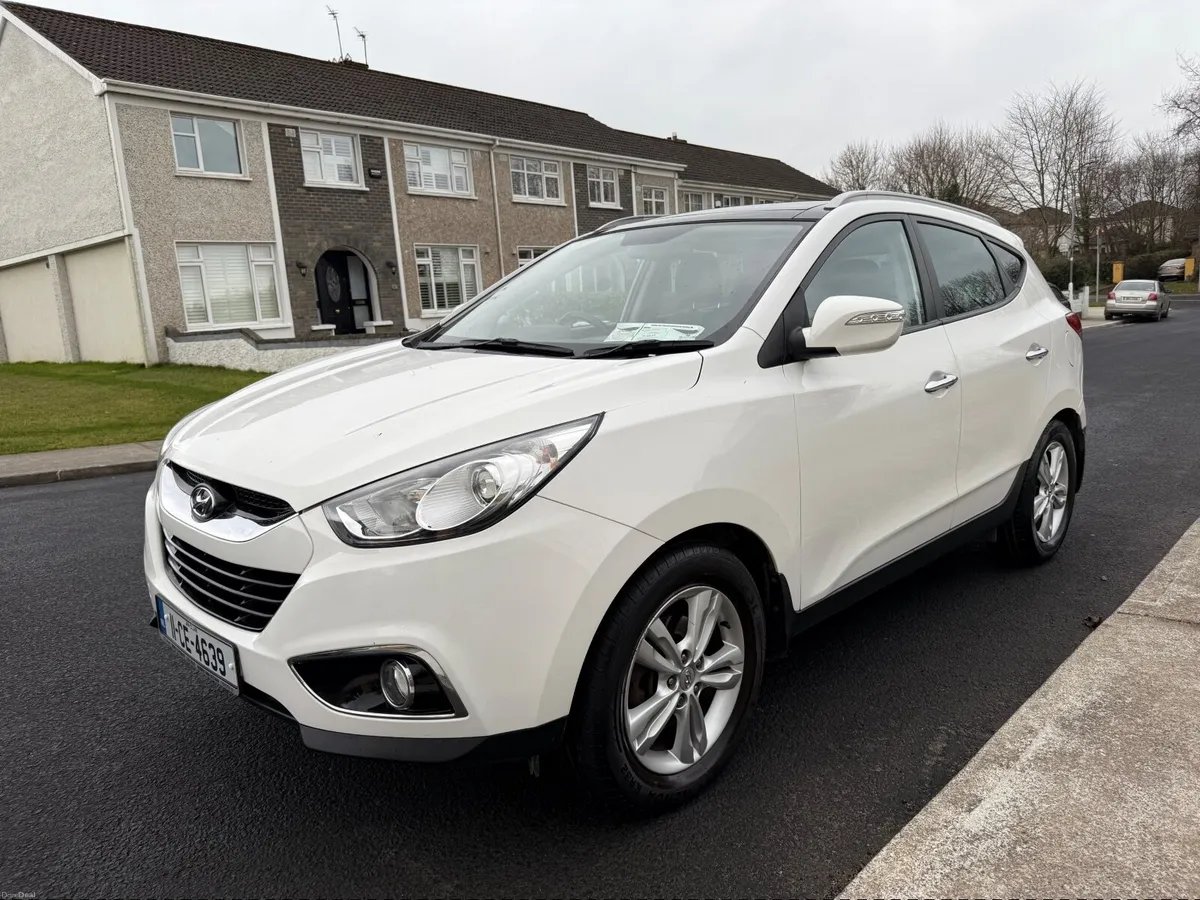 Hyundai ix35 2011 WHITE WITH PAN ROOF - Image 3