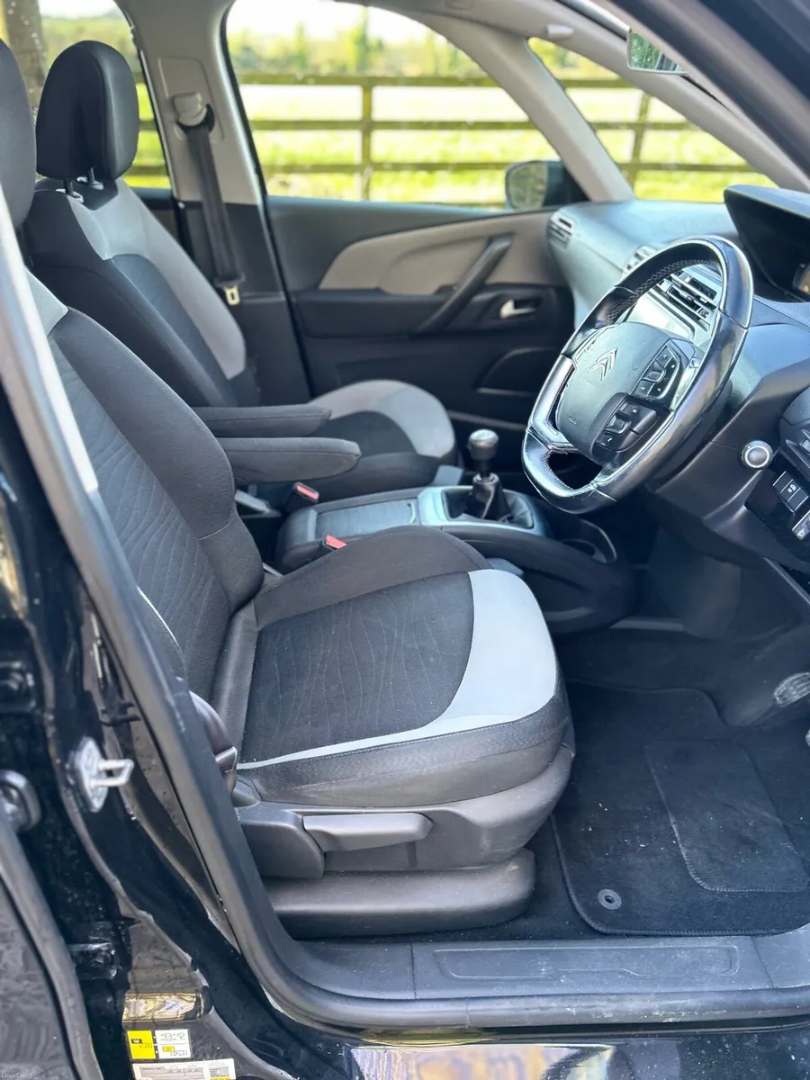 Citroen C4 grand Picasso exclusive 7 seats - Image 2