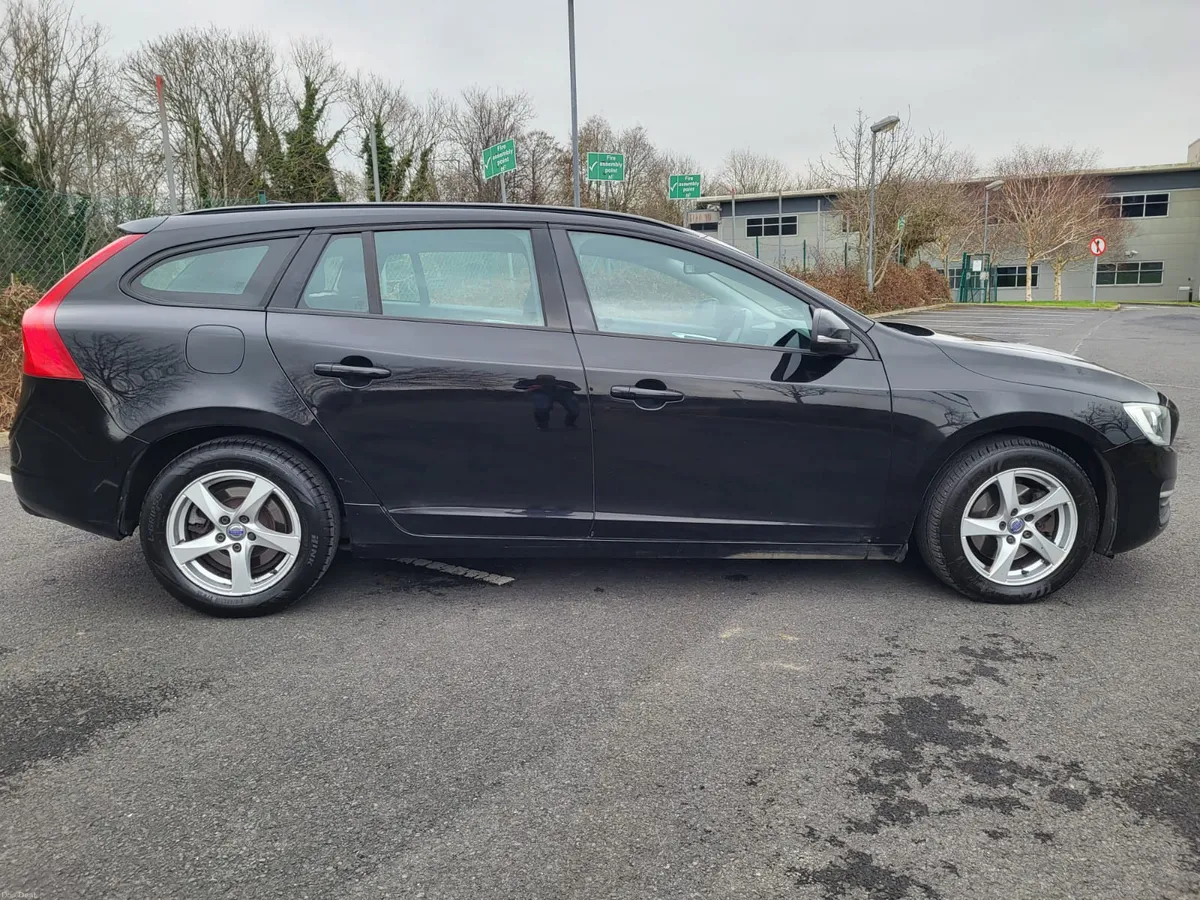 2016 VOLVO V60 2.0 D D3 BUSINESS EDITION - Image 2
