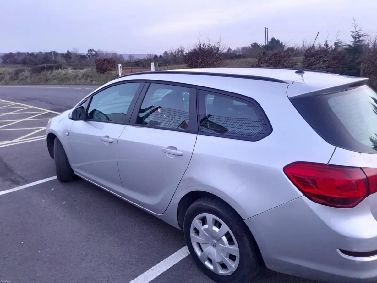 2012 Vauxhall Astra Estate 1.7Diesel NCT Feb 20,26 - Image 4