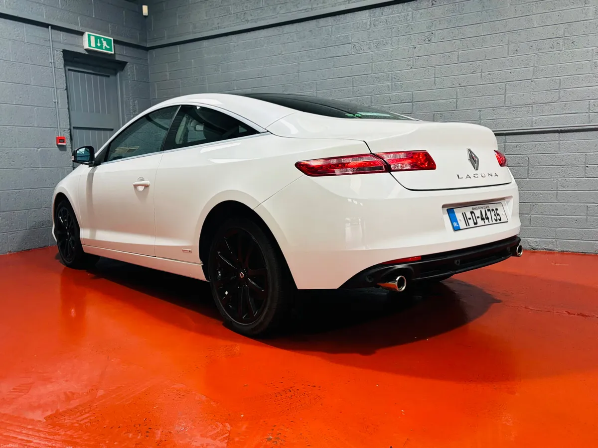 Renault Laguna 2011 - Image 2