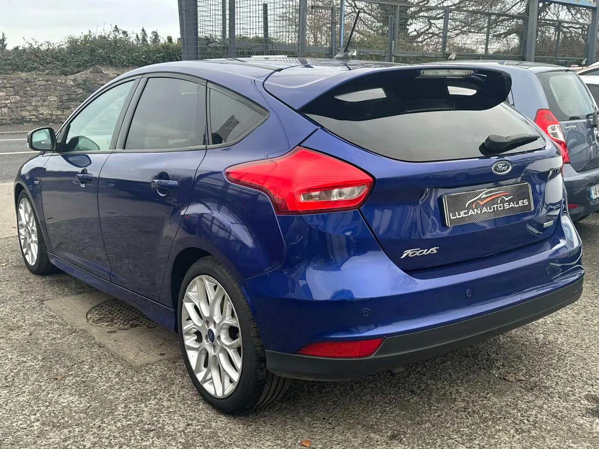 2017 Ford Focus ST-Line LOW MILEAGE - Image 4