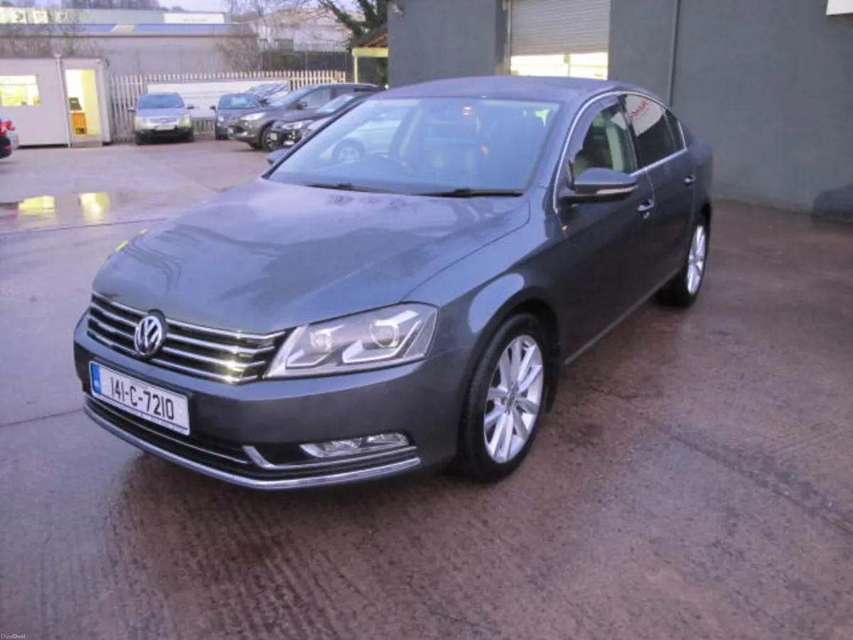 Volkswagen Passat Highline Huge Spec Exceptional! - Image 4