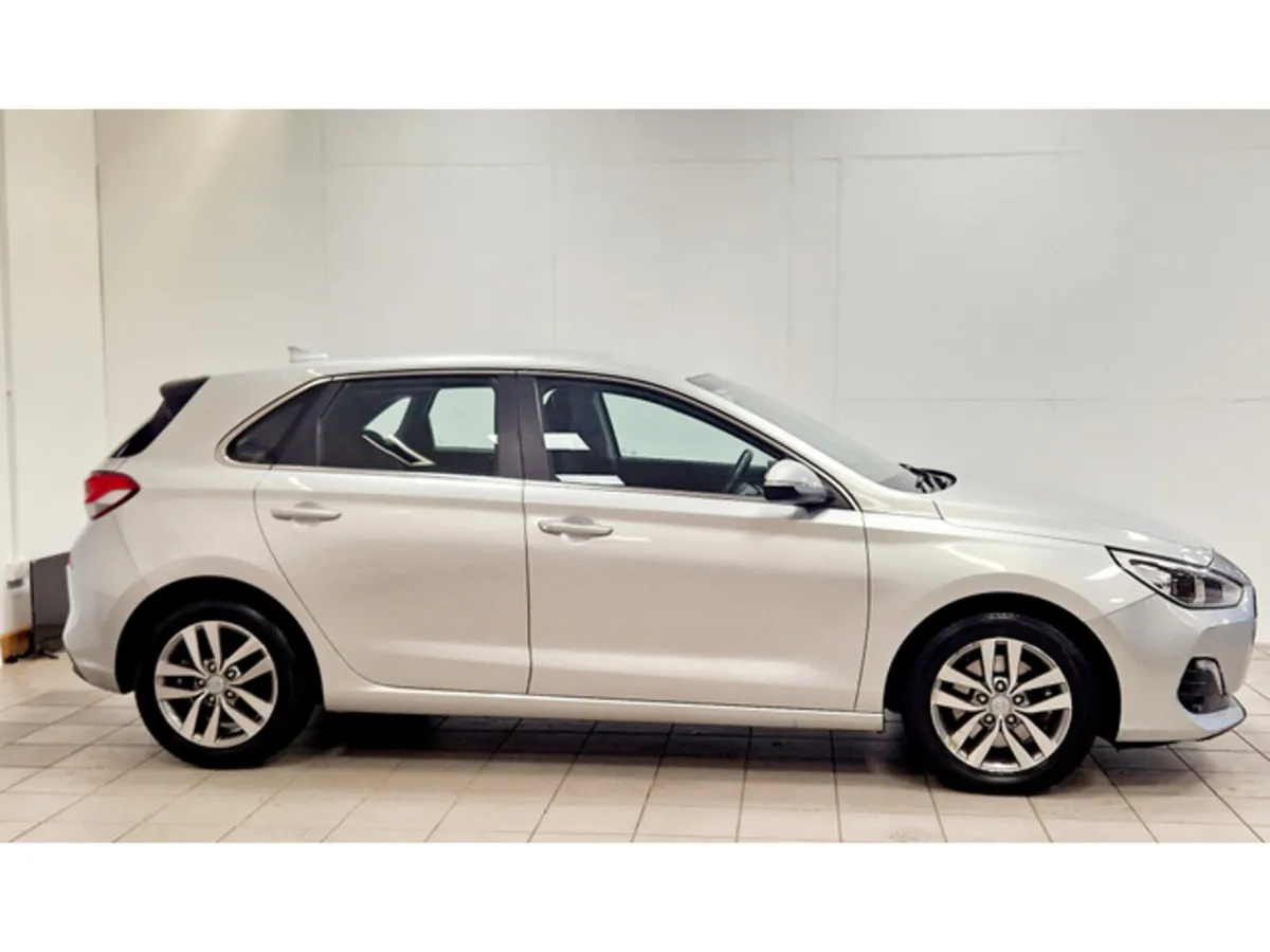 Hyundai i30 2018 - IMMACULATE  - 41K MILEAGE - Image 4