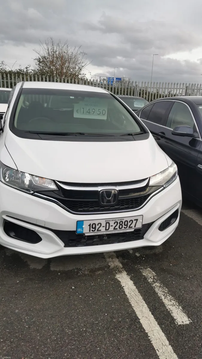 Honda fit hybrid auto low millage - Image 1