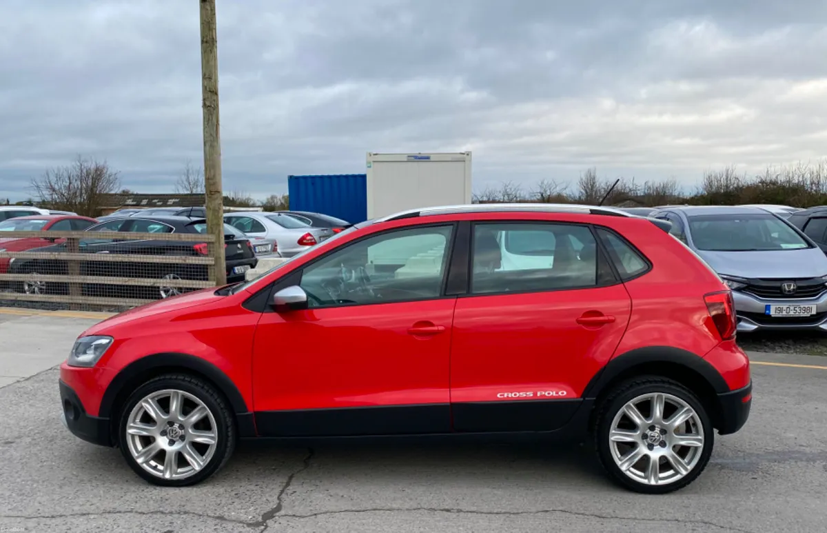 VOLKSWAGEN CROSS POLO 2015 /1.2, TSI/ - Image 5