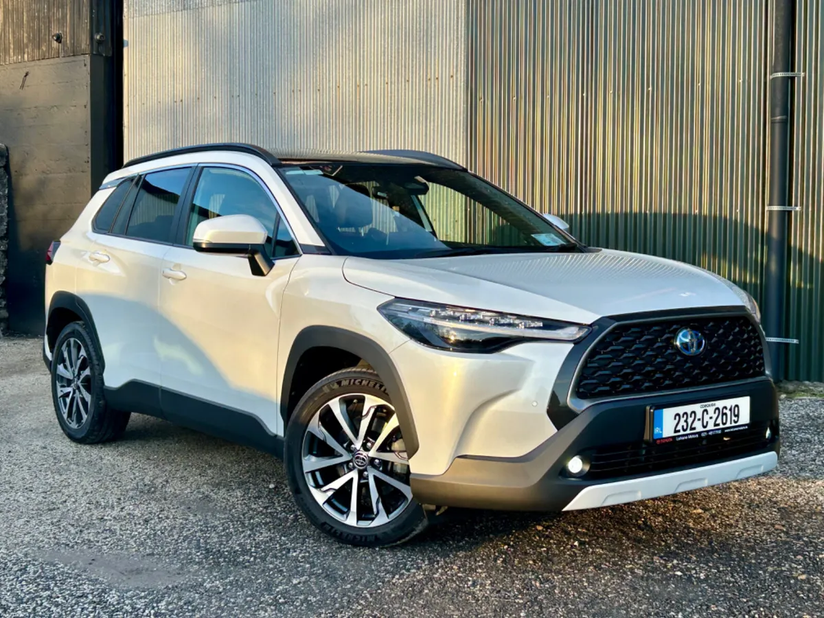 Toyota Corolla 2023 - Image 2