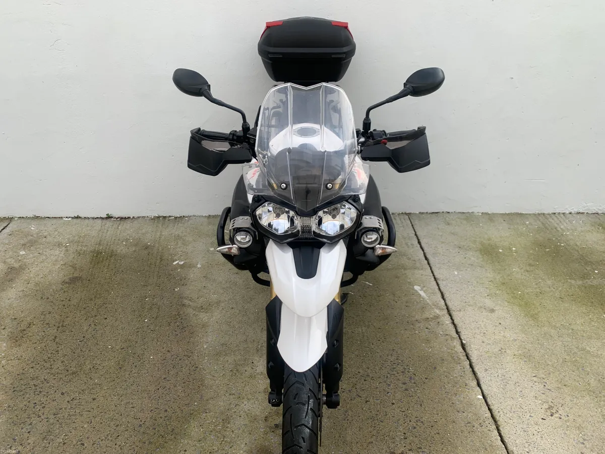 TRIUMPH TIGER 800 2012 (LOW MILEAGE) 47,000KM - Image 3