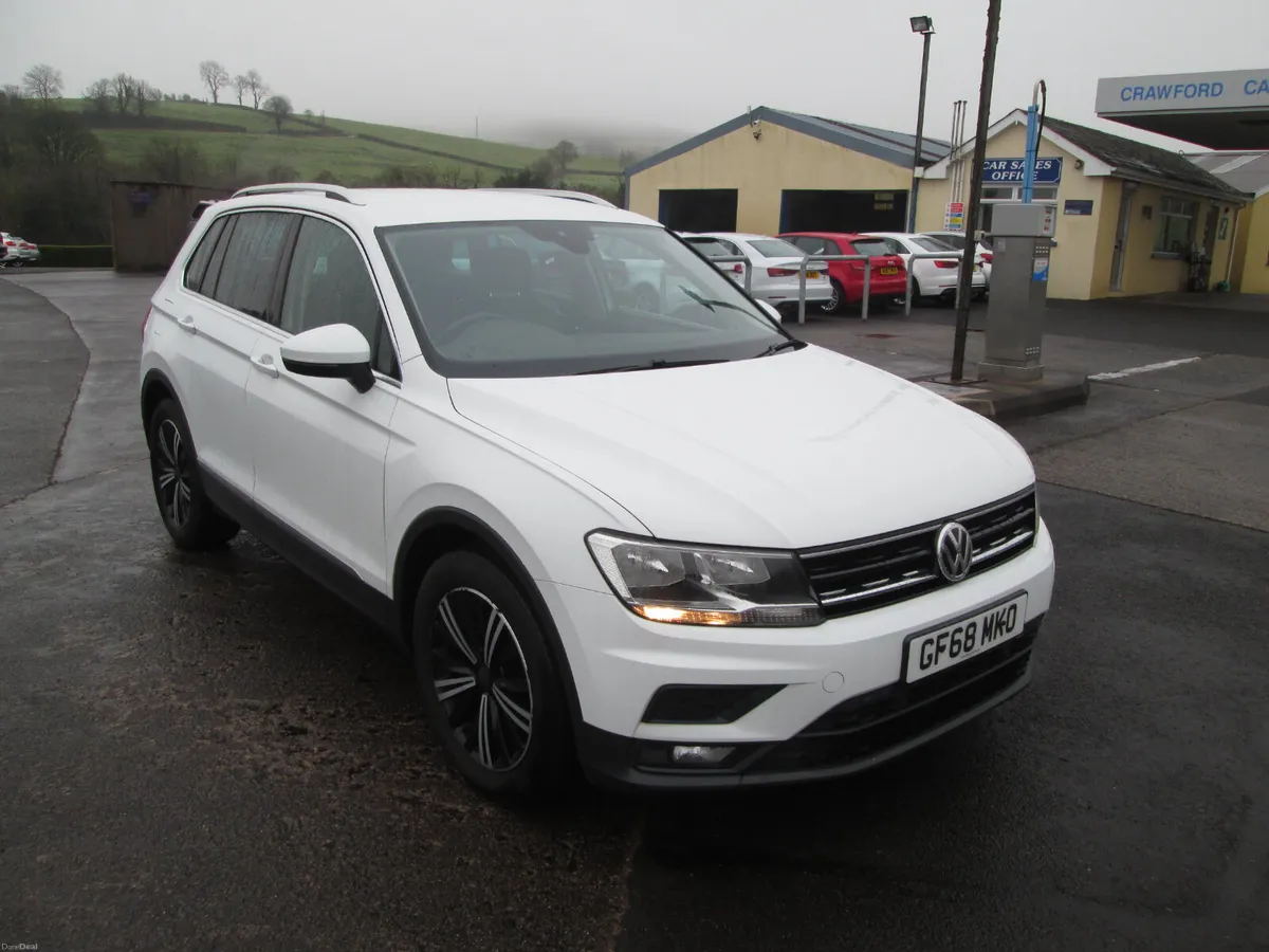 2018  VOLKSWAGEN  TIGUAN  2.0 TDI  SE  NAV  5DR - Image 4