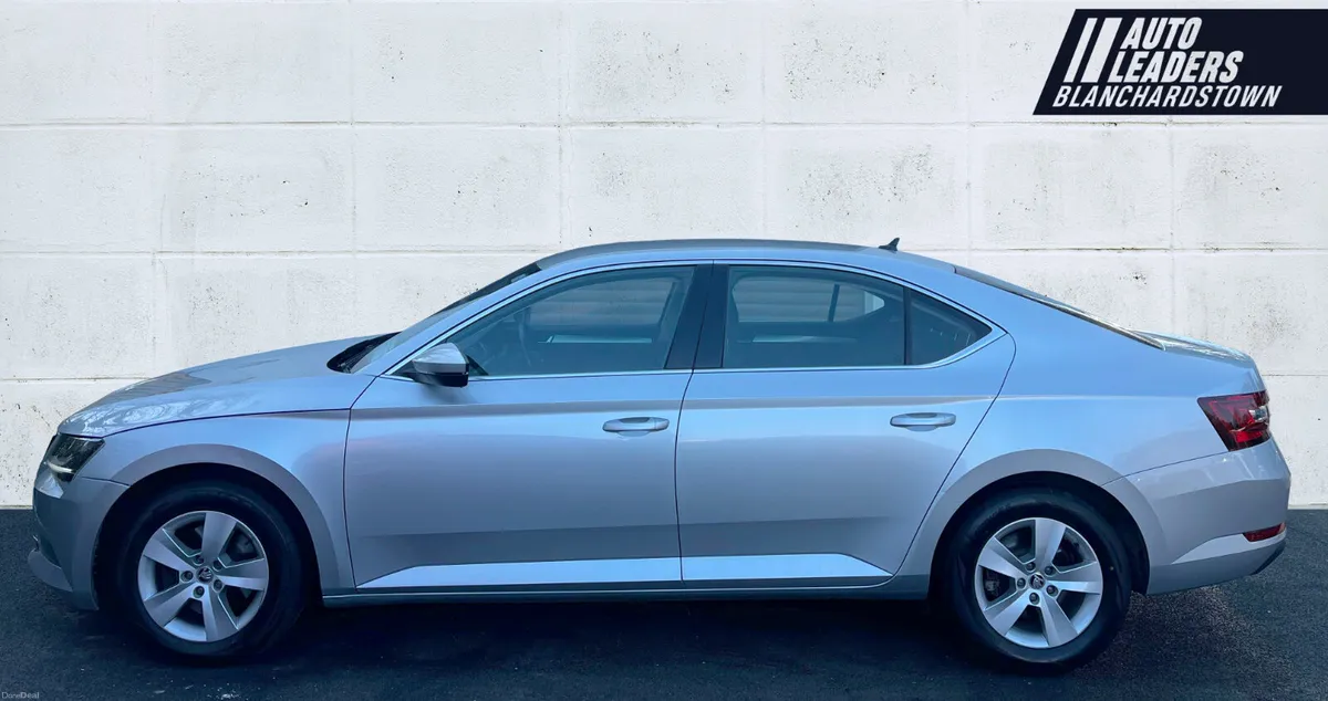 SKODA SUPERB 2.0 TDI AMBITION 150HP - Image 2