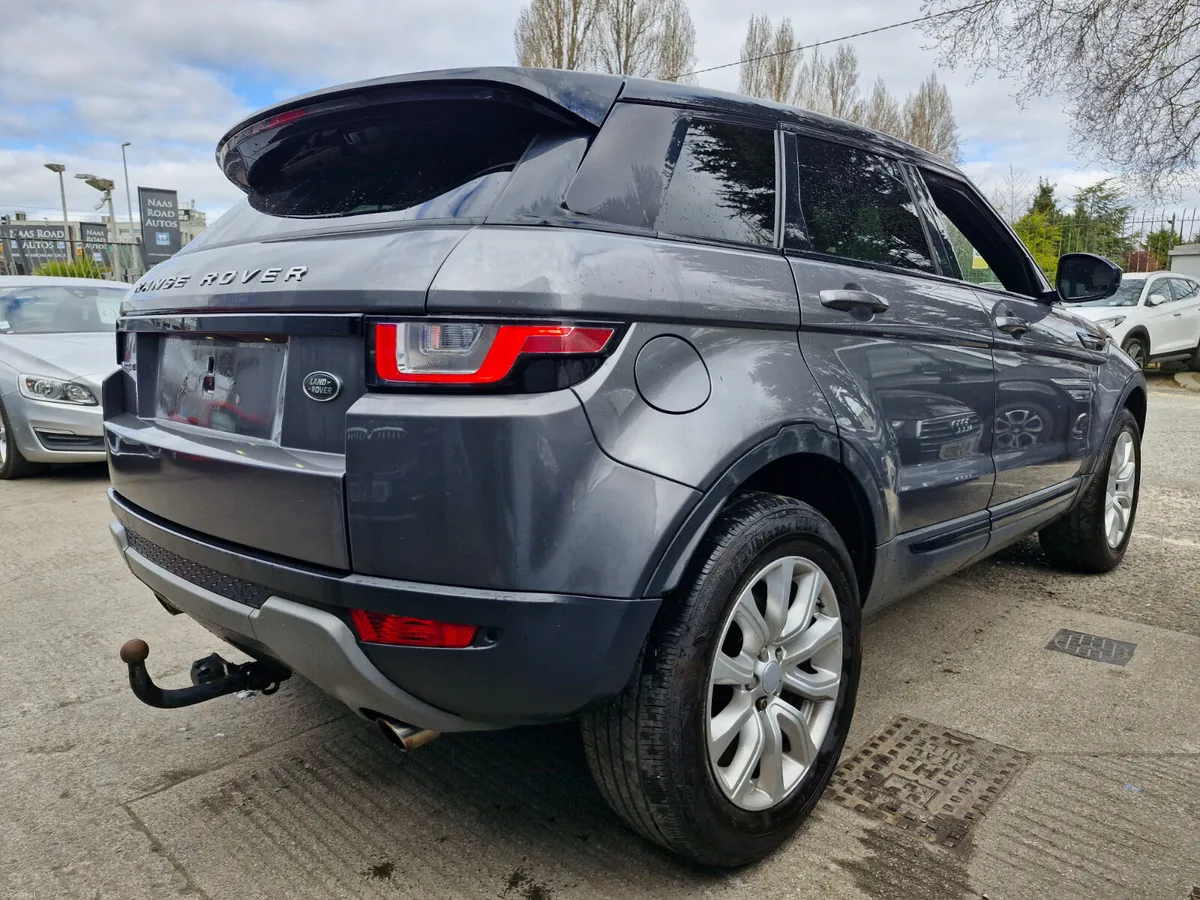 2017 LAND ROVER RANGE ROVER SE TECH 2.0 TD4 150BHP - Image 6