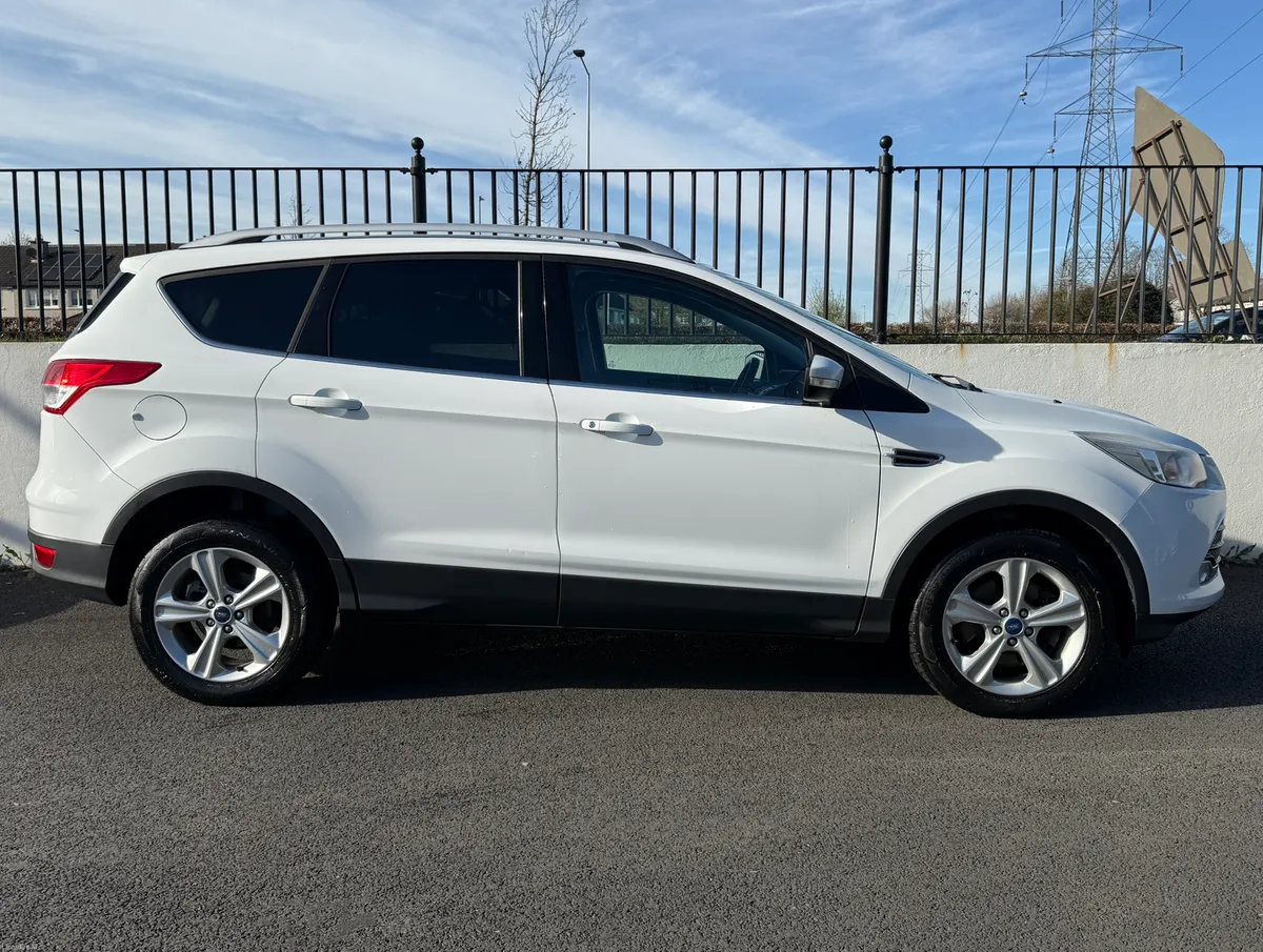 Ford Kuga 2.0 140BHP ZETEC FRESH DOE - Image 3