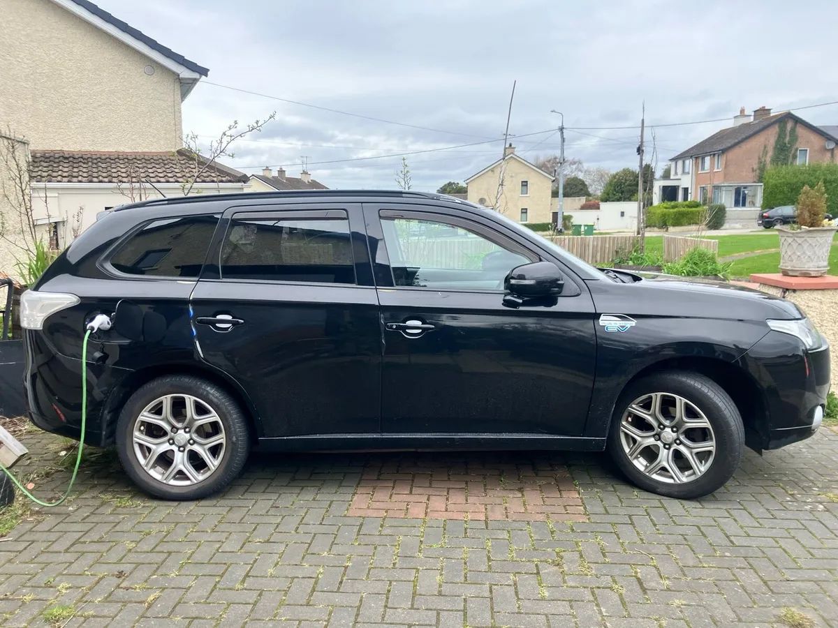 Mitsubishi Outlander PHEV 203bhp Intense+ trim - Image 1