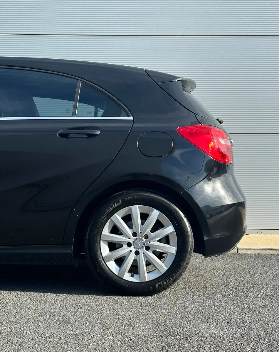 Mercedes-Benz A180d Auto *LowKMS - Image 4