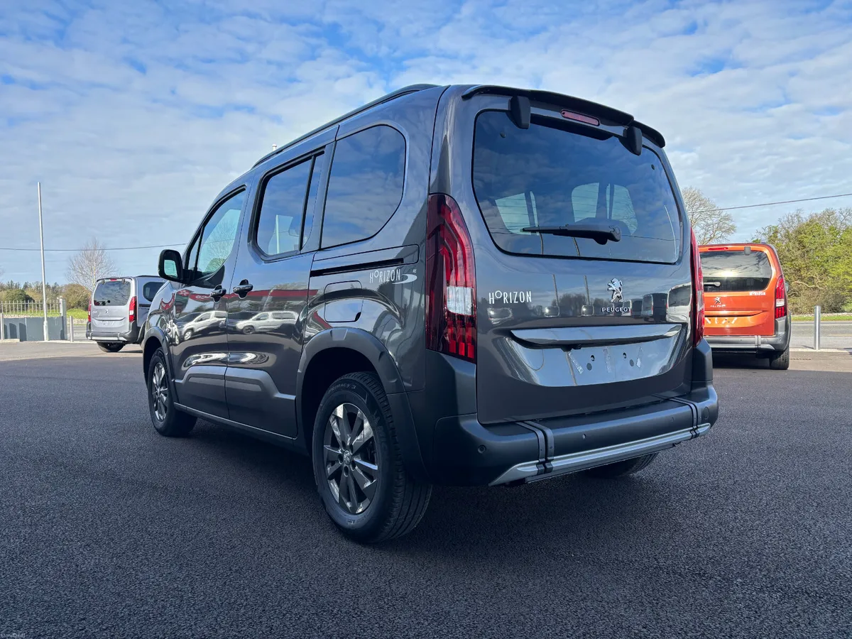 Wheelchair Car - Image 4