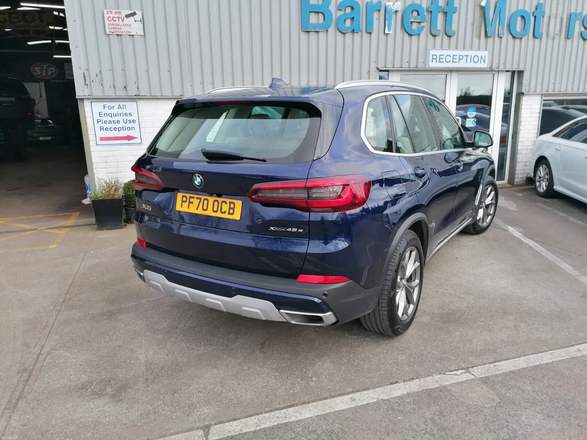 2021 BMW X5 45E X drive X line - Image 2