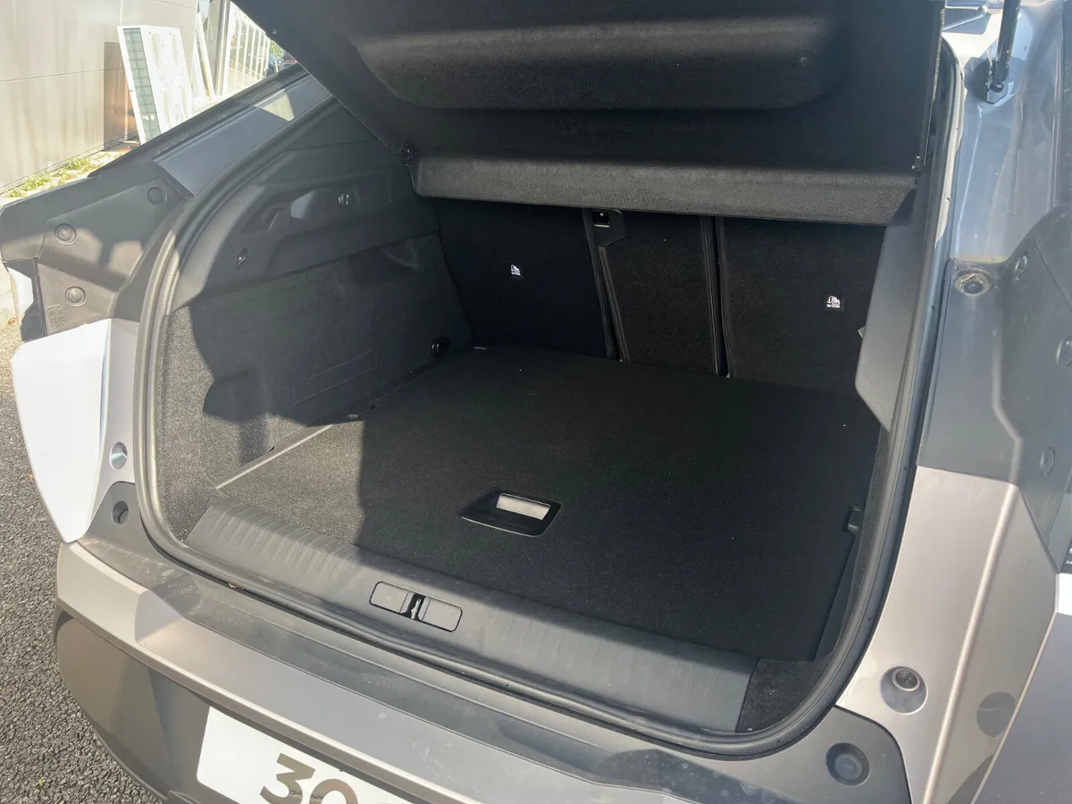 Peugeot 3008 1.2 Hybrid Allure - Image 5