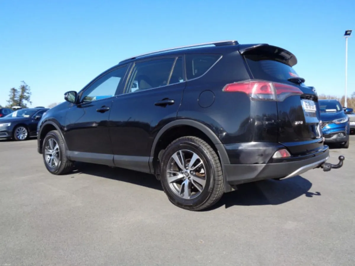 Toyota Rav4 Rav4 2.0d-4d Luna 4DR - Image 4