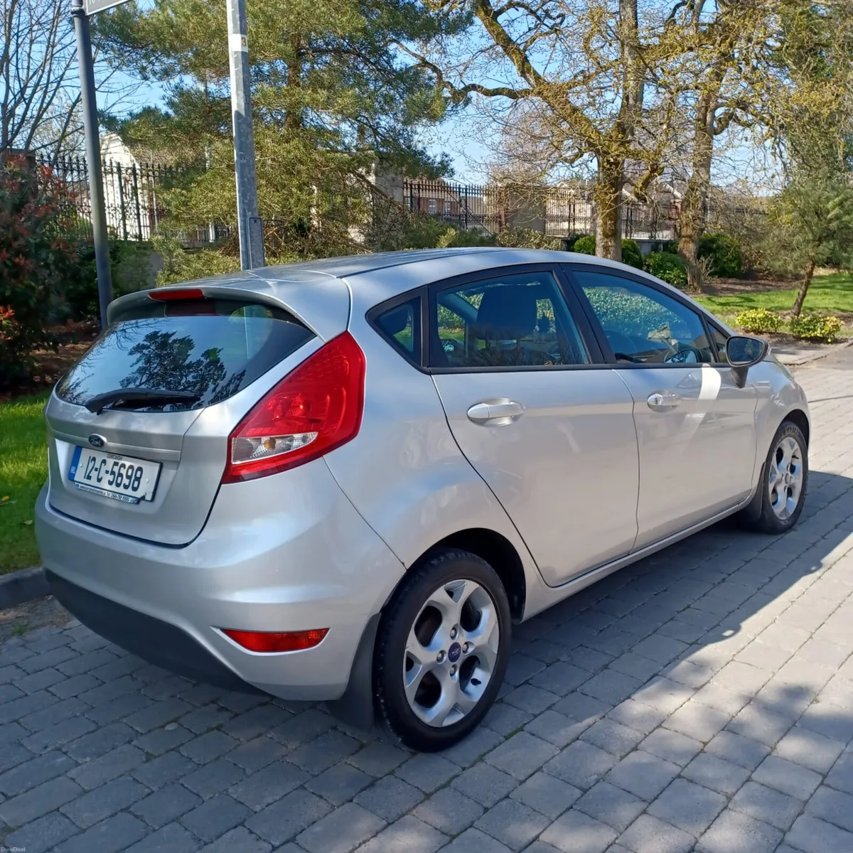Ford Fiesta 2012 LOW KMS - Image 4