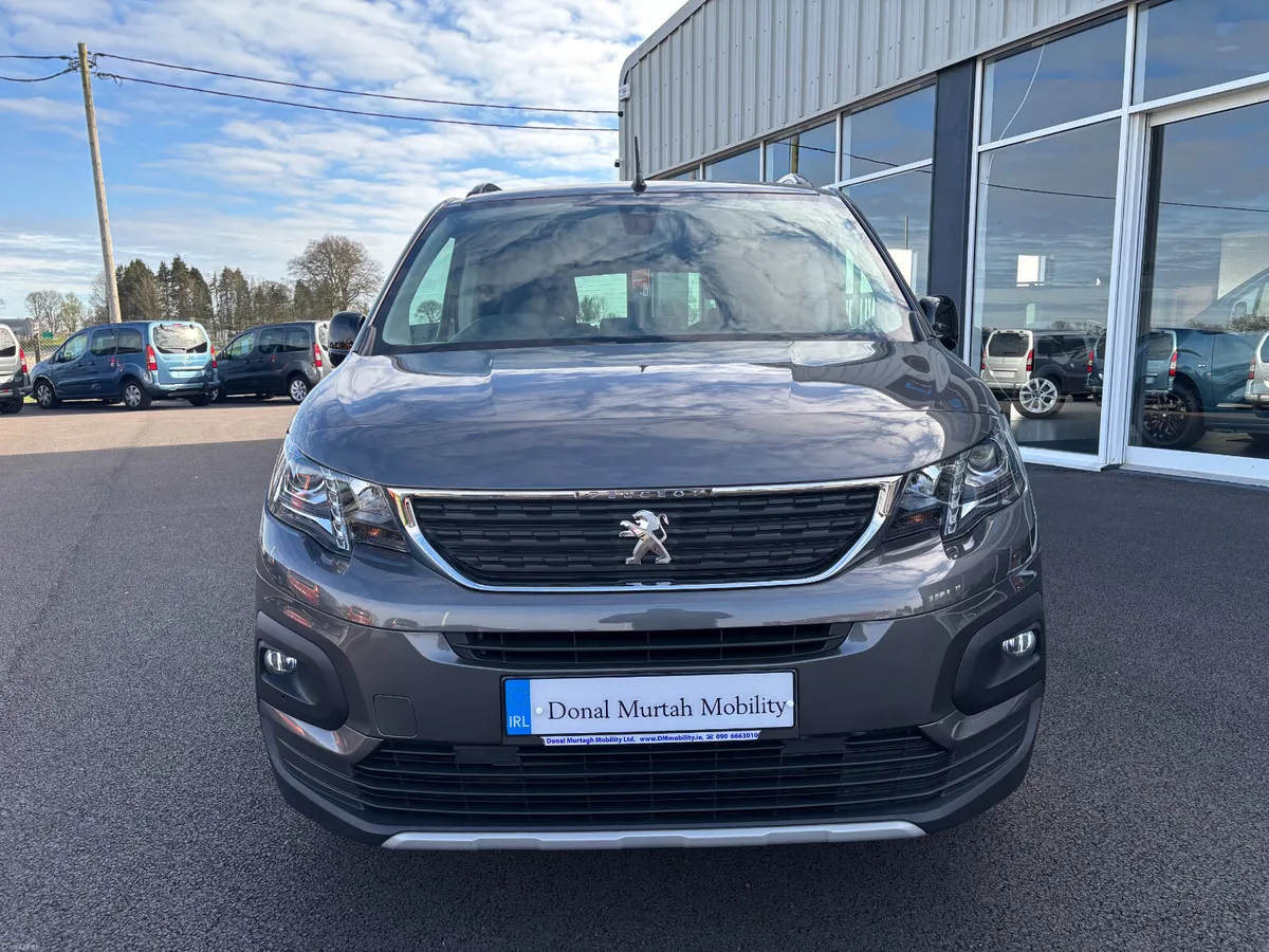 Wheelchair Car - Image 2